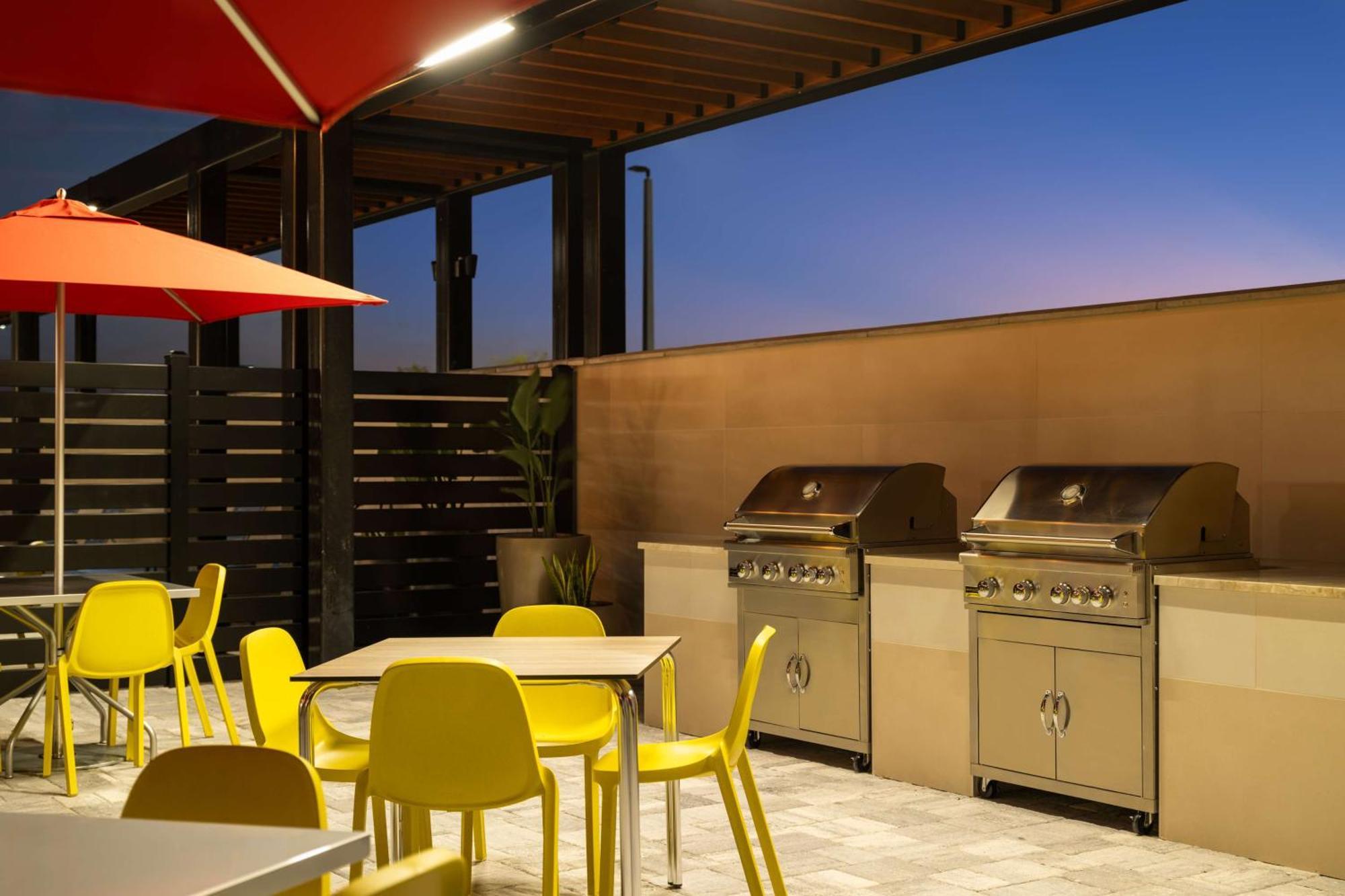 Home2 Suites By Hilton Winter Haven Bagian luar foto