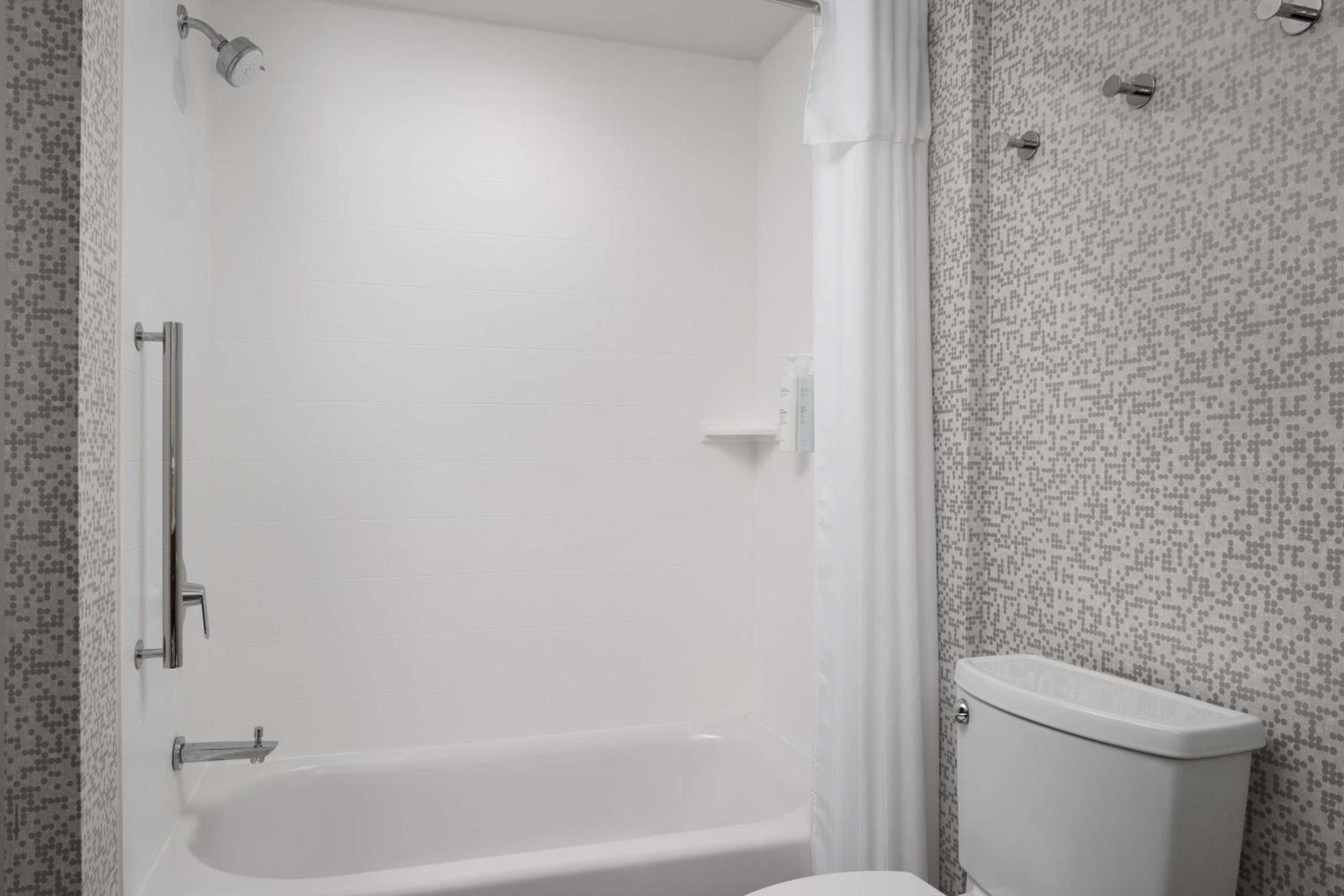 Home2 Suites By Hilton Winter Haven Bagian luar foto